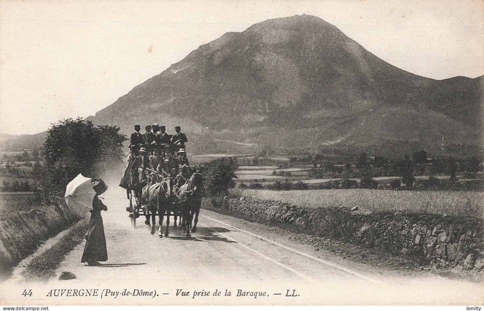 63 Auvergne Puy De Dome Vue Prise De La Baraque  CPA Attelage Diligence - Autres & Non Classés