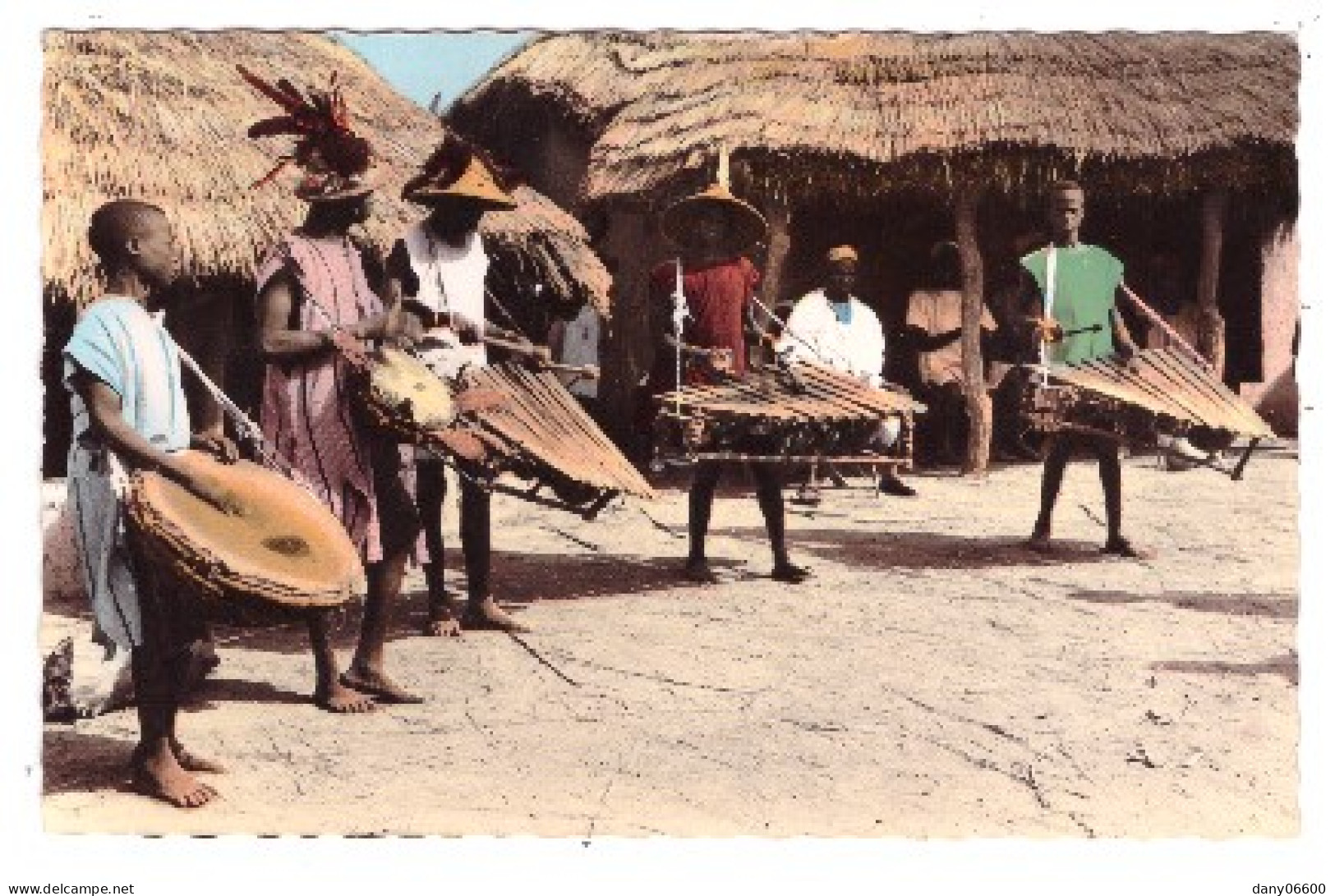 TCHAD - AFRIQUE NOIRE Tam Tam Et Balafons (carte Photo Animée) - Ciad