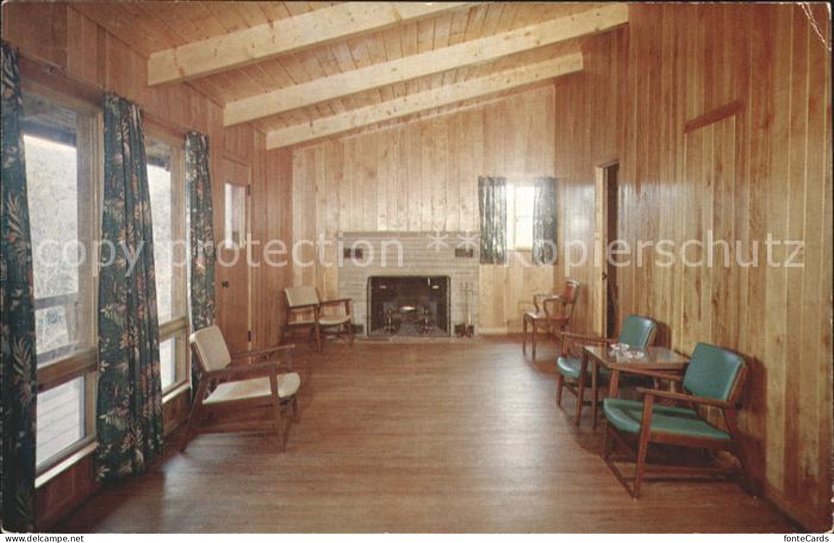 72293459 Hinton_Virginia Cabin Interior - Altri & Non Classificati