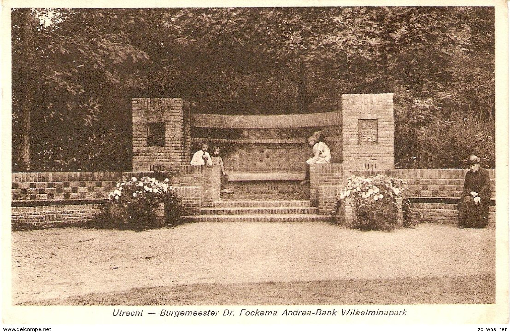 Utrecht, Burgemeester Dr. Fockema Andrea Bank Wilhelminapark - Utrecht