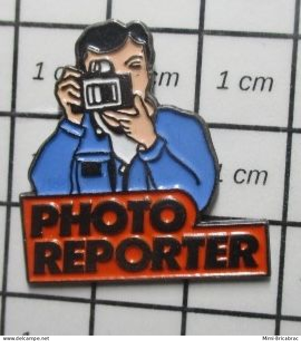 1618B Pin's Pins / Beau Et Rare / PHOTOGRAPHIE / REVUE MAGAZINE PHOTO REPORTER - Fotografia