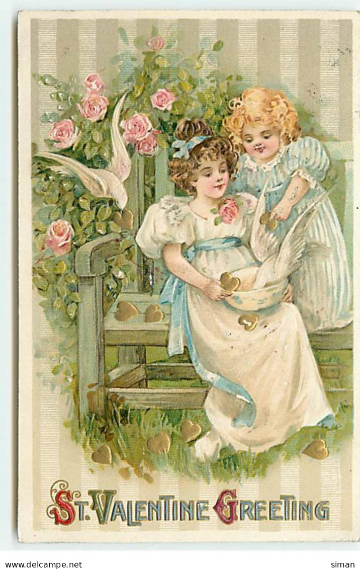 N°18342 - Carte Gaufrée - St Valentine Greeting - Fillettes Sur Un Banc Nourrissant Des Colombes - Valentine's Day