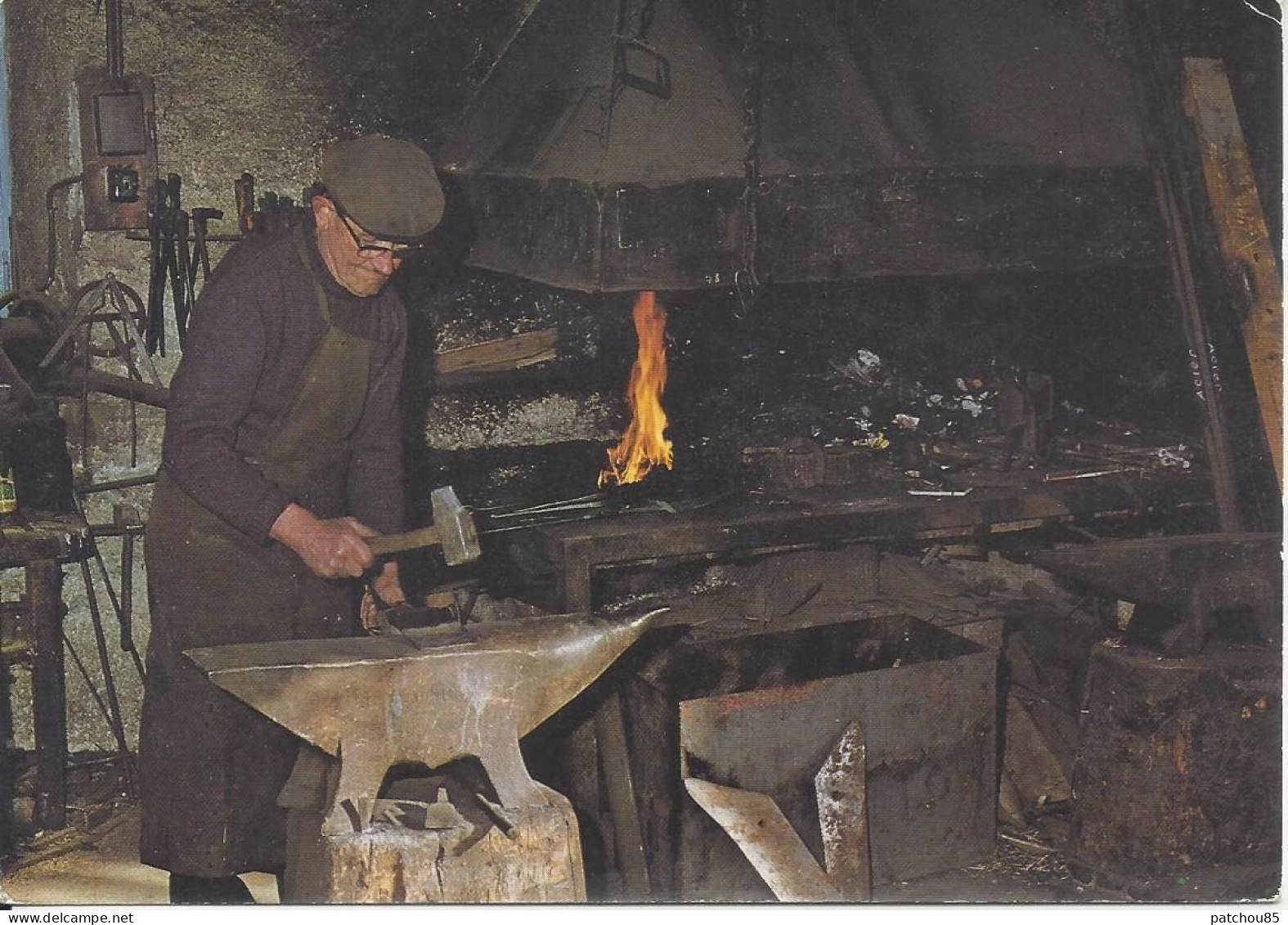 CPM  Nos Vieux Métiers  Le Maréchal Ferrand - Artigianato