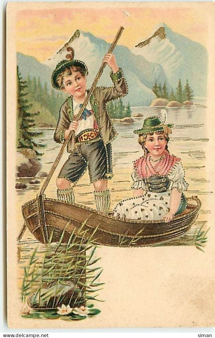 N°12694 - Carte Gaufrée - Enfants En Habit Tyrolien Dans Une Barque - Other & Unclassified