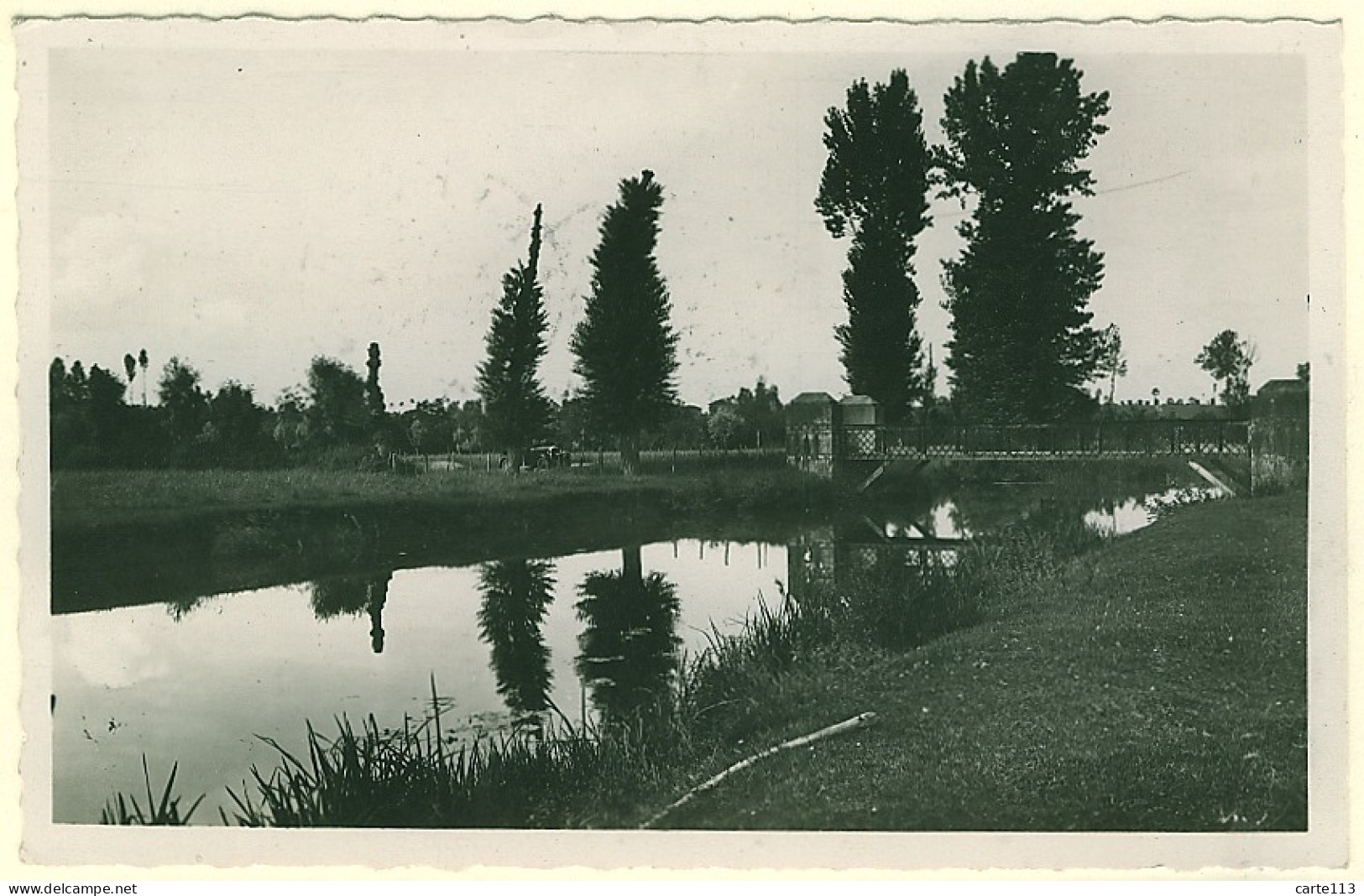 1 - B12343CPSM - MEZERIAT - La Passerelle - Très Bon état - AIN - Sin Clasificación