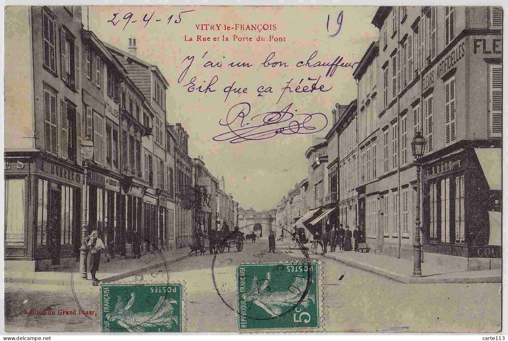 51 - B33123CPA - VITRY LE FRANCOIS - La Rue Et La Porte Du Pont - Bon état - MARNE - Vitry-le-François