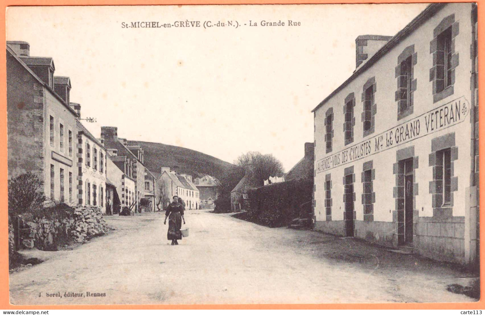 22 - B33938CPA - SAINT ST MICHEL EN GREVE - La Grande Rue - Café Legrand" - Très Bon état - COTES-D'ARMOR - Saint-Michel-en-Grève