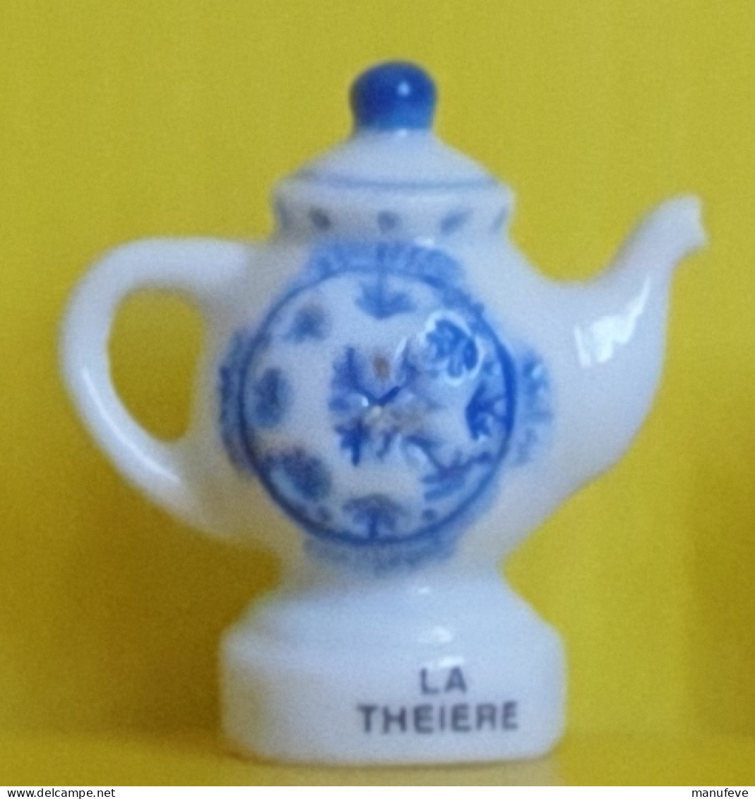 Fève - Service De Porcelaine Blanc Et Bleu -  La Théière - Autres & Non Classés