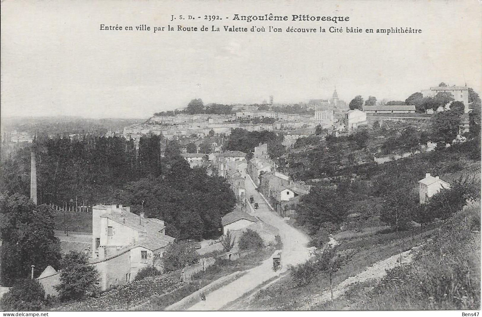 16 Angouleme Entrée En Ville Par La Route De La Valette - Angouleme