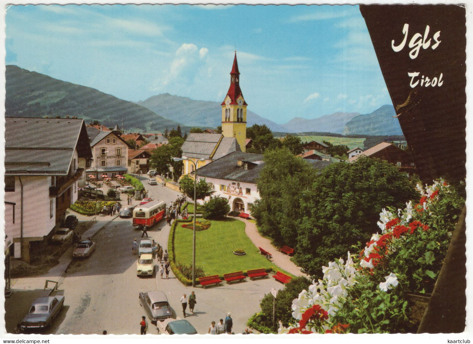 Igls: 2x CITROËN DS, AMI, RENAULT 8, VW 1500 T3, FORD TAUNUS 17M P3,  AUTOBUS - Dorfplatz - (Tirol, Austria) - Voitures De Tourisme