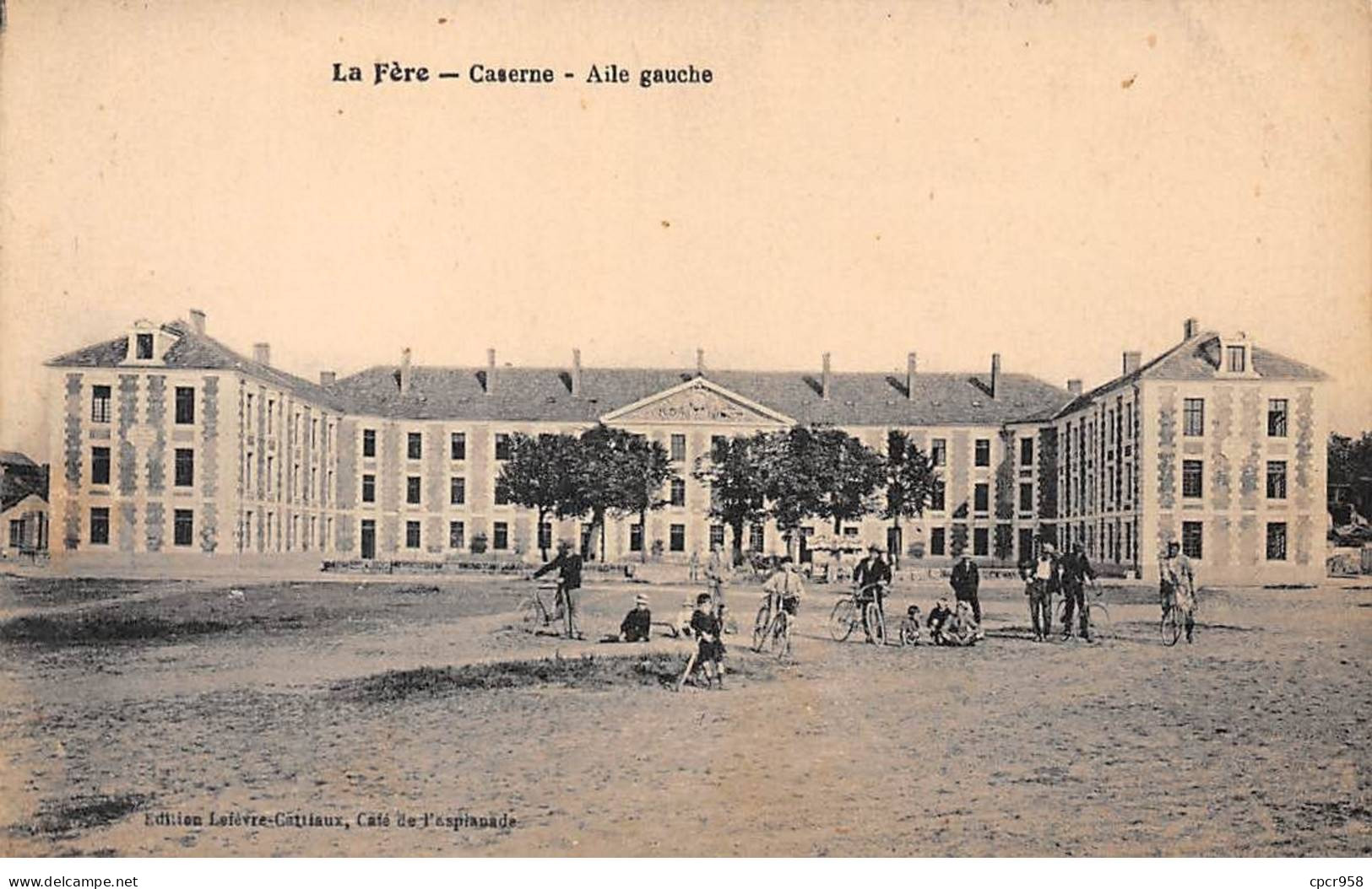 02 - LA FERE - SAN48587 - Caserne - Aile Gauche - Fere En Tardenois