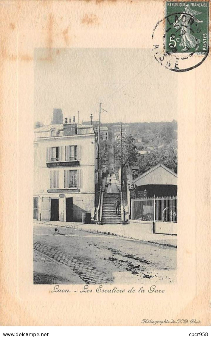 02 - LAON - SAN48601 - Les Escaliers De La Gare - Laon
