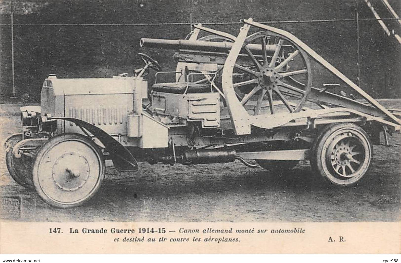 AUTOMOBILE - SAN49650 - Canon Allemand Monté Sur Automobile Et Destiné Au Tir Contre Les Aéroplanes - Guerre 1914-15 - Autres & Non Classés