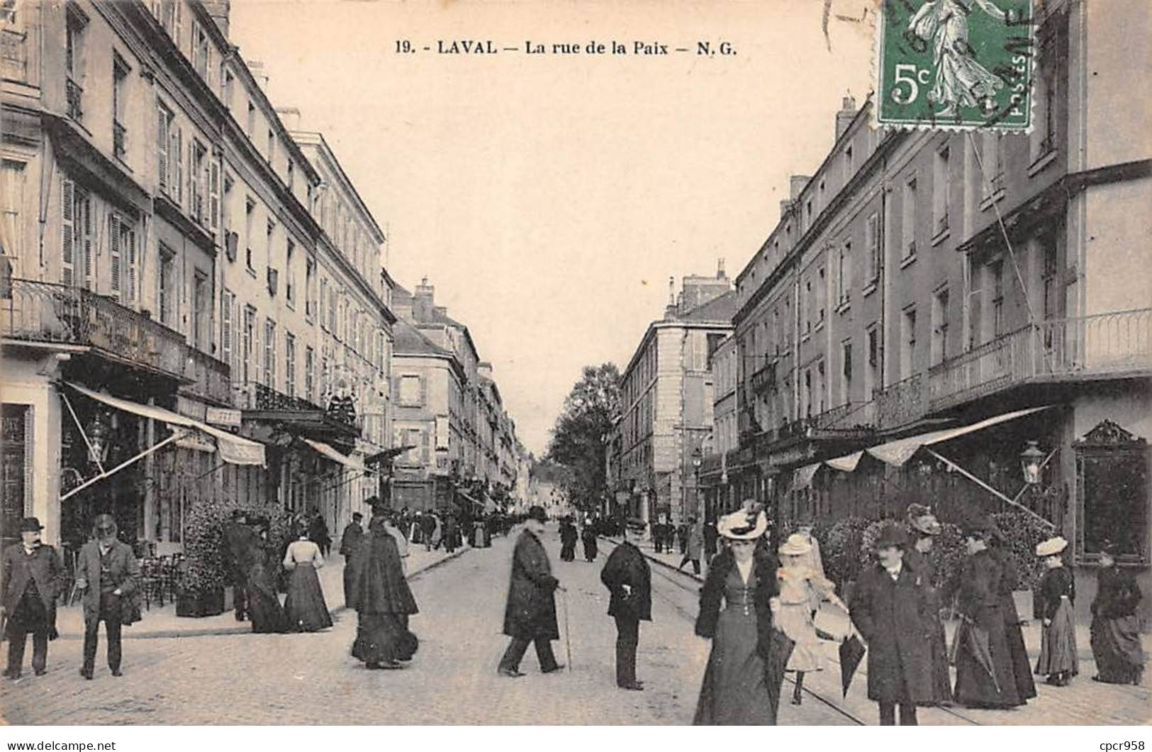 53 - LAVAL - SAN51718 - La Rue De La Paix - Laval