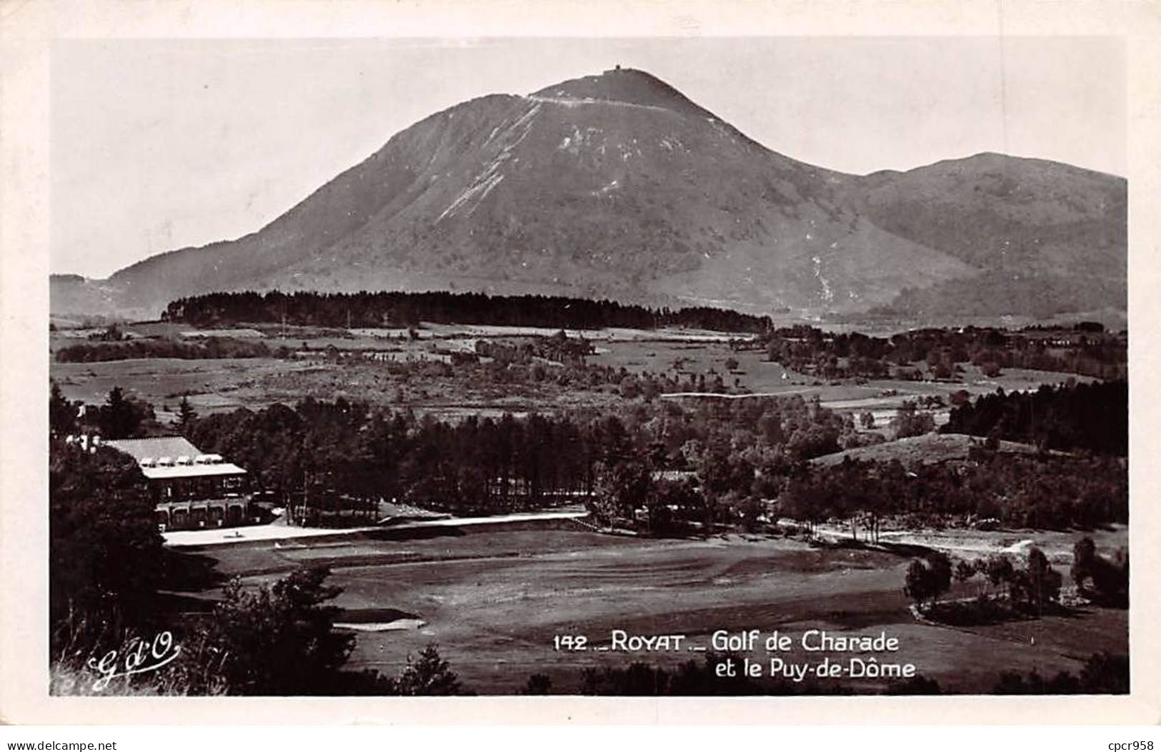 63 - ROYAT - SAN45041 - Golf De Charade Et Le Puy De Dôme - Royat