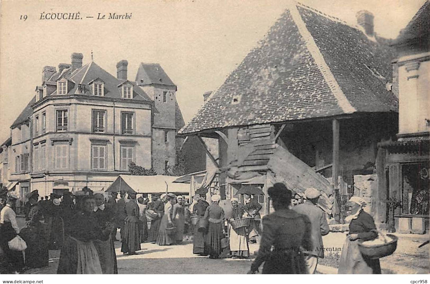 61 - ECOUCHE - SAN55438 -- Le Marché - Ecouche