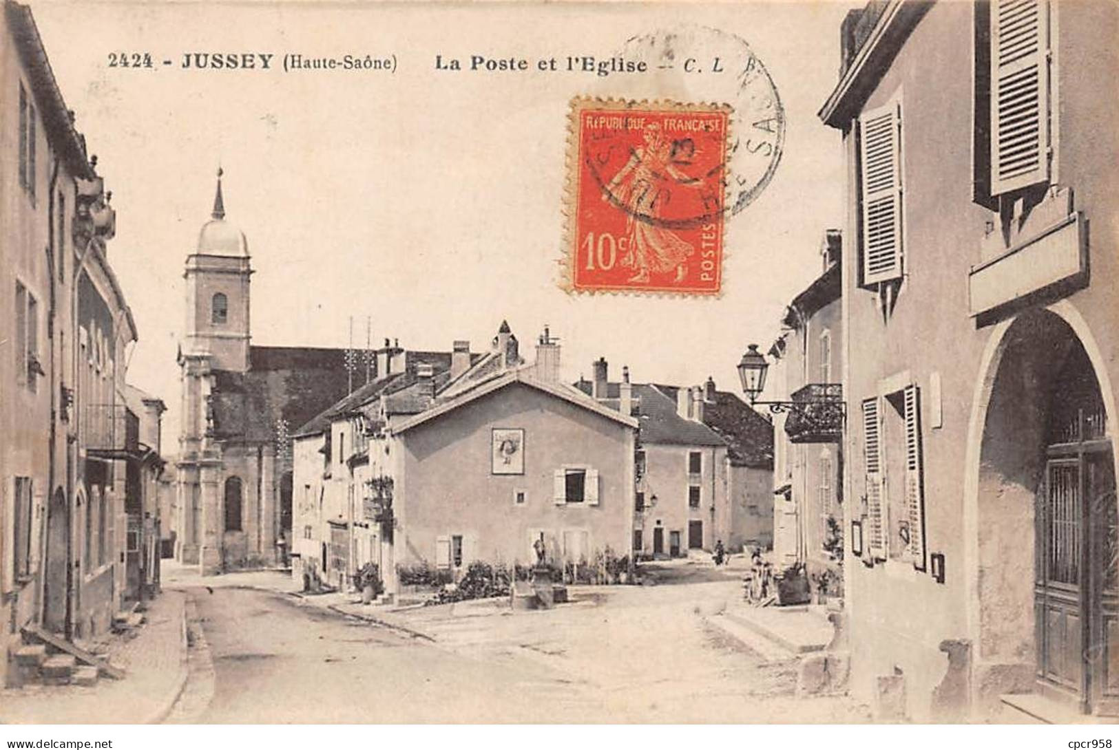 70 - JUSSEY - SAN55605 - La Poste Et L'Eglise - Sonstige & Ohne Zuordnung