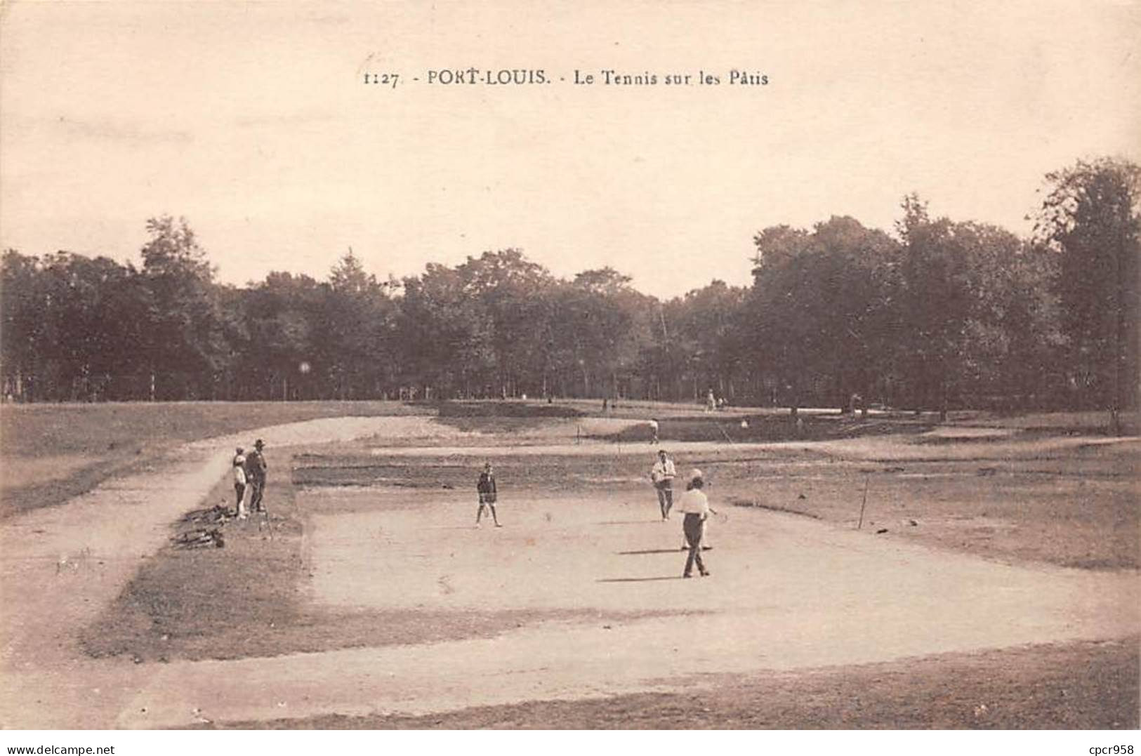 56 - PORT LOUIS - SAN55235 - Le Tennis Sur Les Pâtis - Port Louis