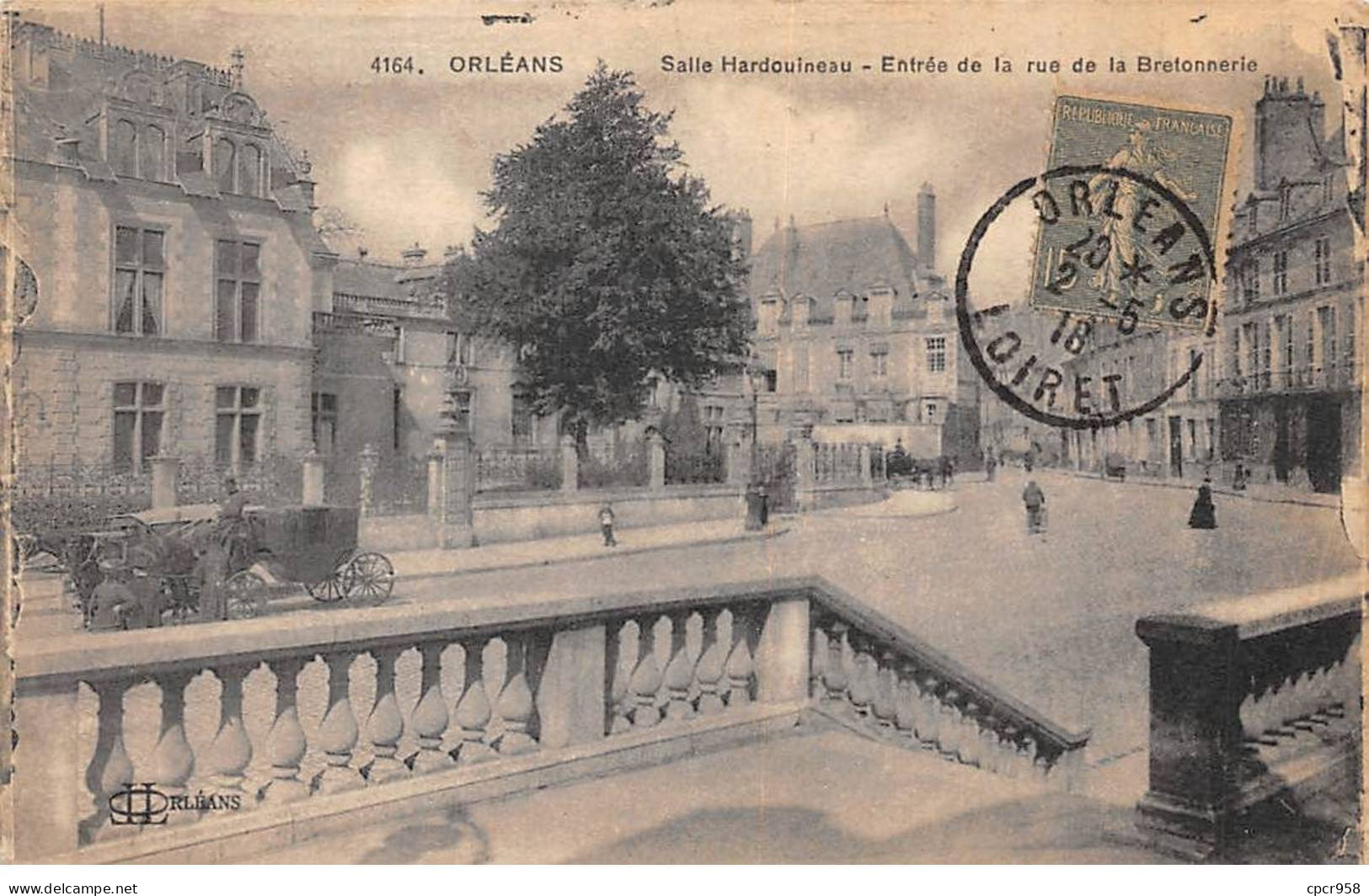 45 - ORLEANS - SAN51664 - Salle Hardouineau - Entrée De La Rue  De La Bretonnerie - Orleans