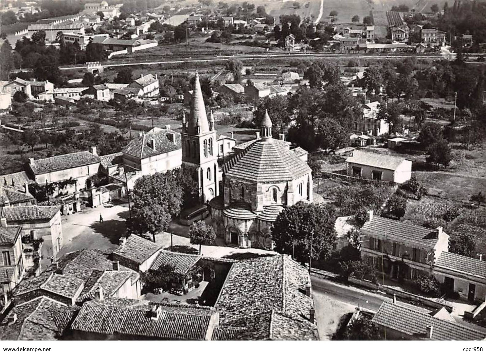 16 . N°sac10341 . St-michel . L'église N°2 . En Avion Au Dessus De . Cpsm 10X15 Cm . Lapie - Rouillac