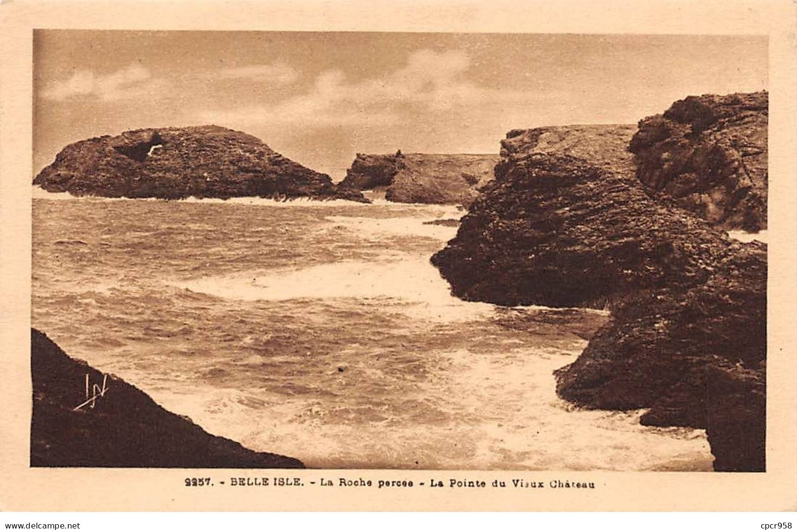 56 - BELLE ILE EN MER - SAN47590 - La Roche Percée - La Pointe Du Vieux Château - Belle Ile En Mer