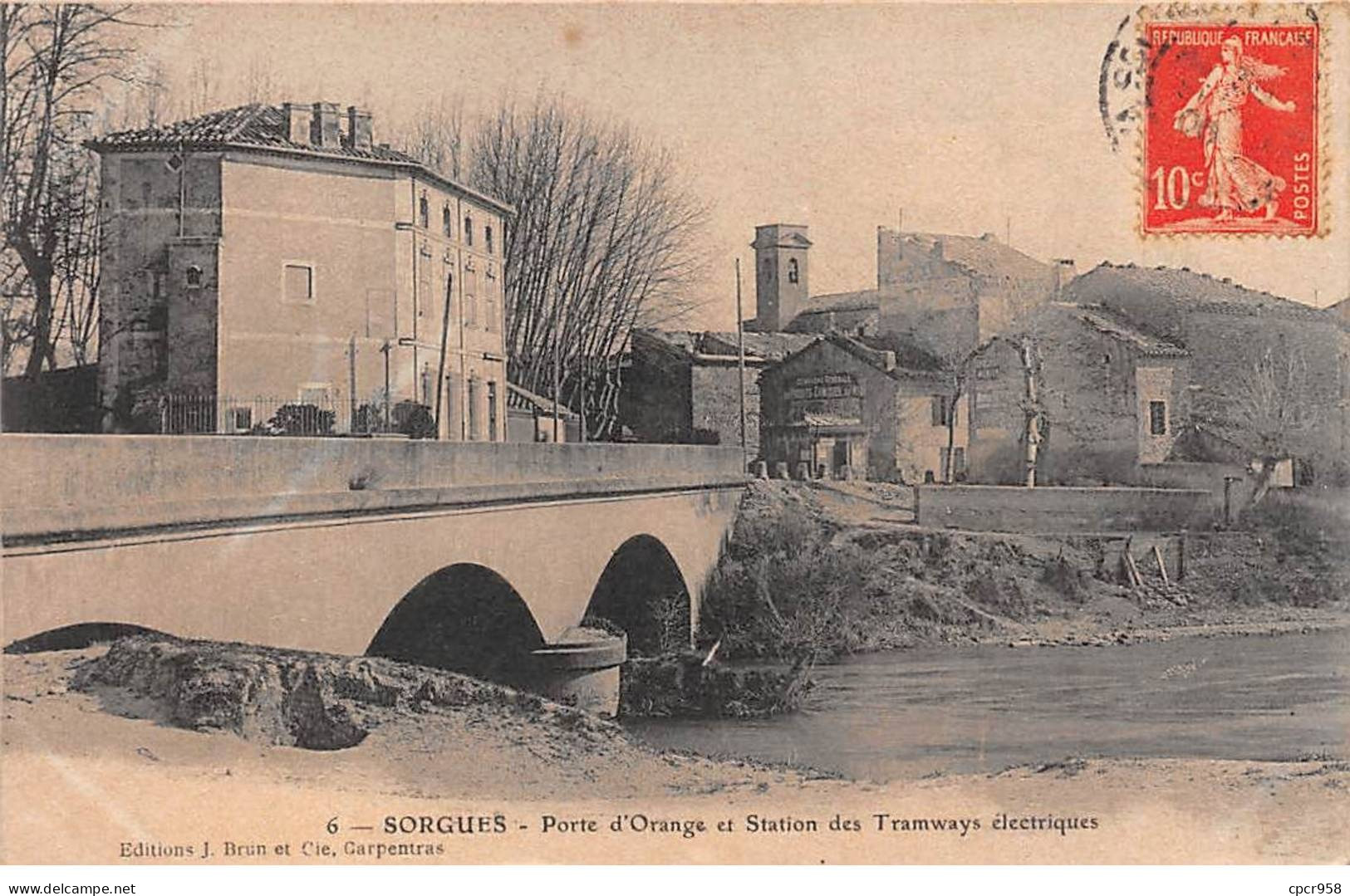 84 - SORGUES - SAN47885 - Porte D'Orange Et Station Des Tramways électriques - Sorgues