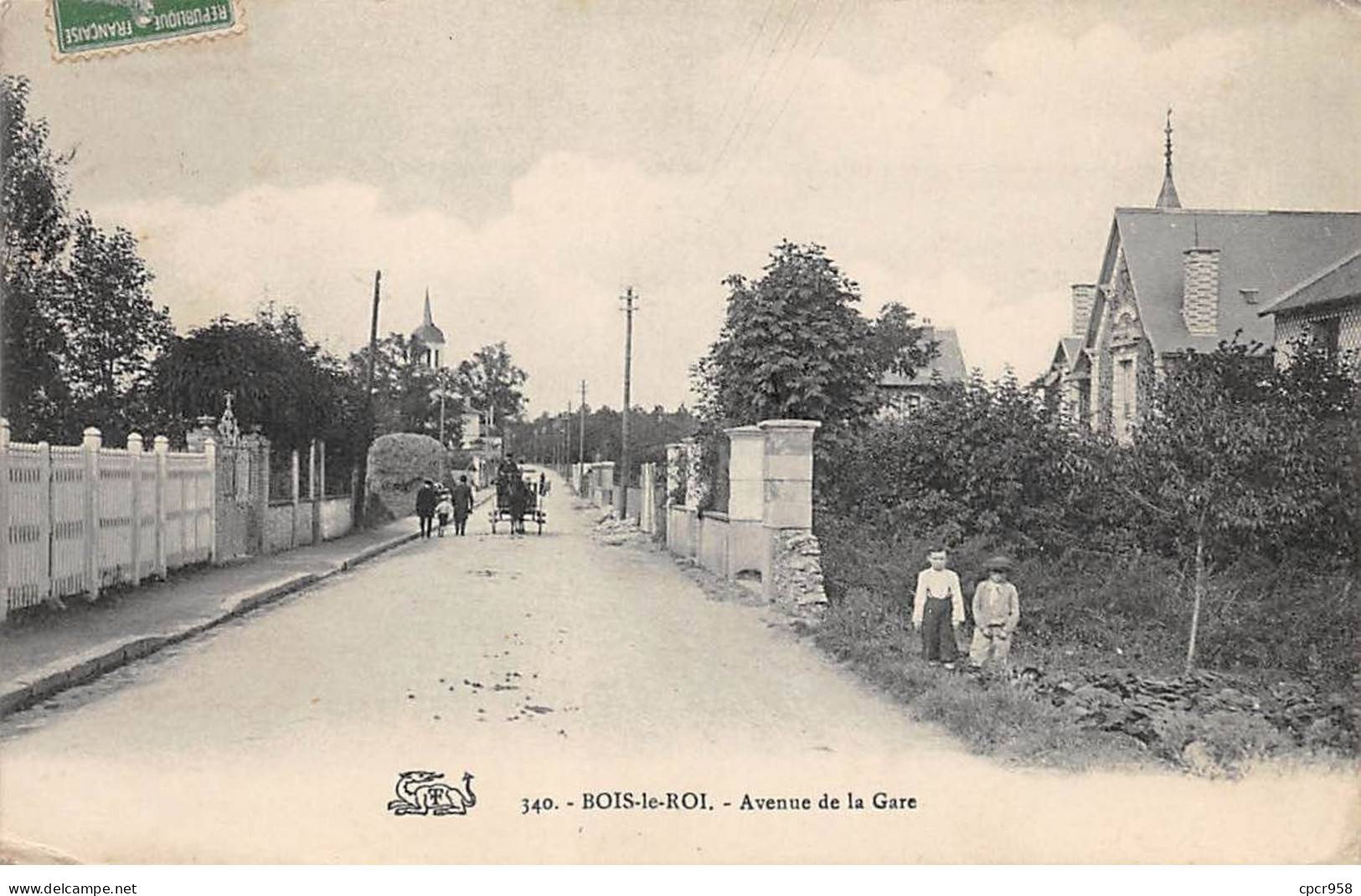 77 - BOIS LE ROI - SAN57281 - Avenue De La Gare - Bois Le Roi