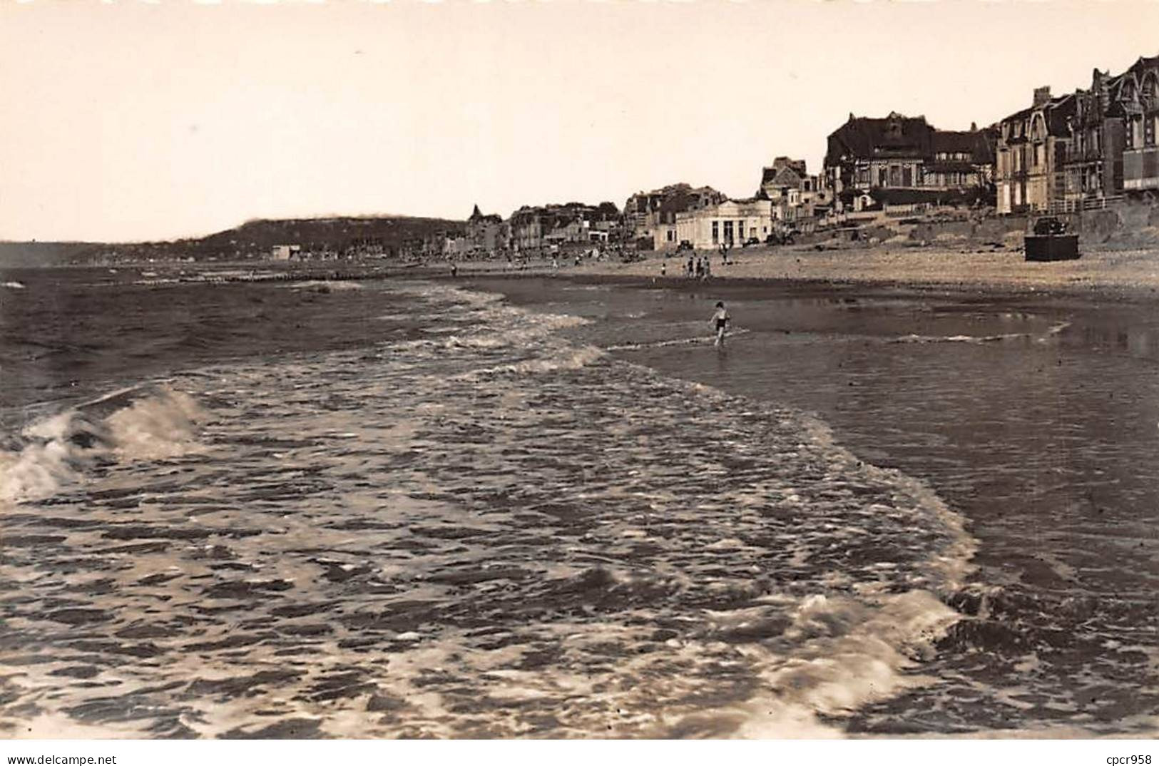 14 - VILLERS SUR MER - SAN47195 - Vue Sur La Plage - CPSM 14x9 Cm - Villers Sur Mer