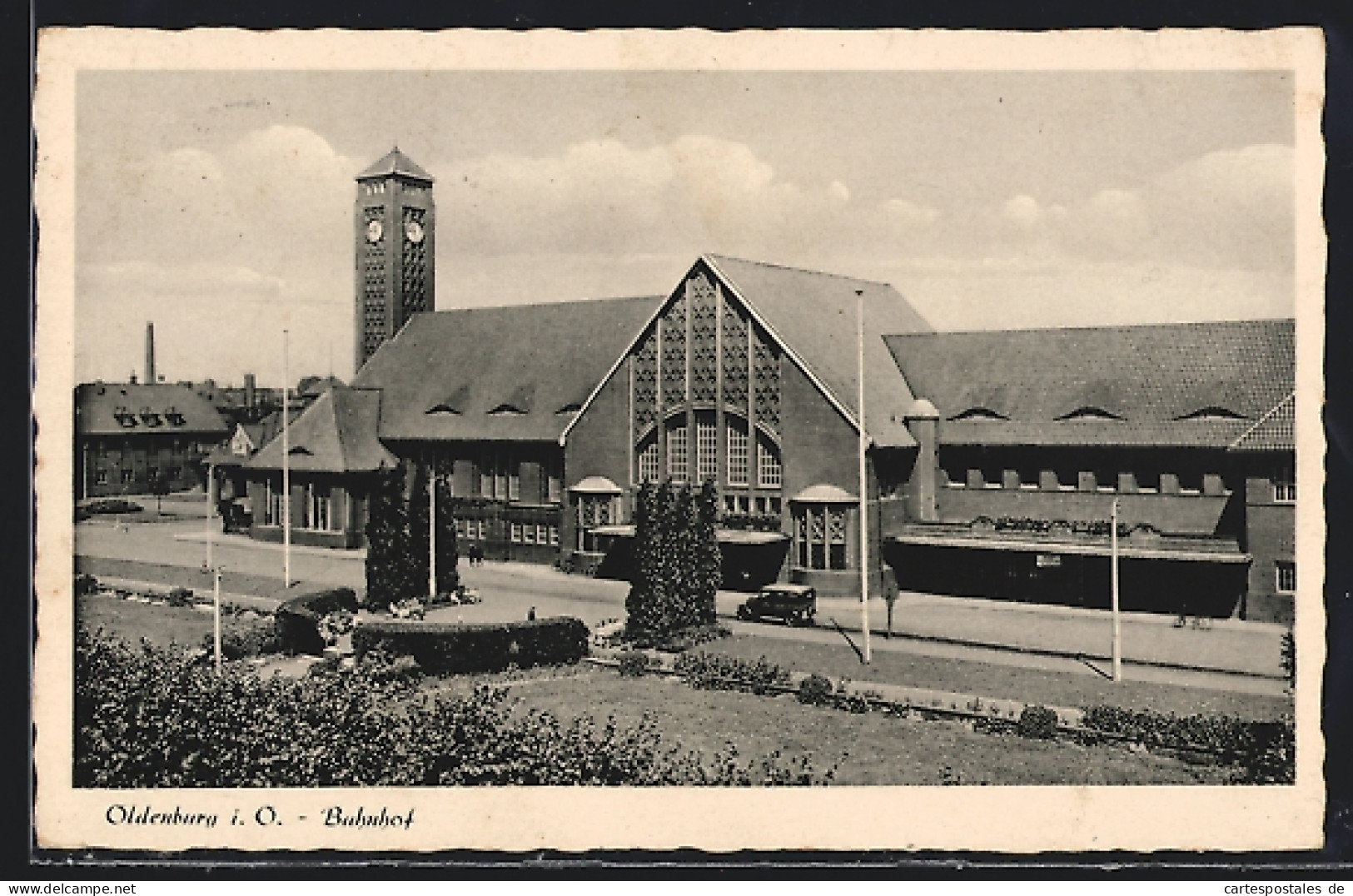 AK Oldenburg / Gr., Bahnhof Mit Parkanlage  - Oldenburg