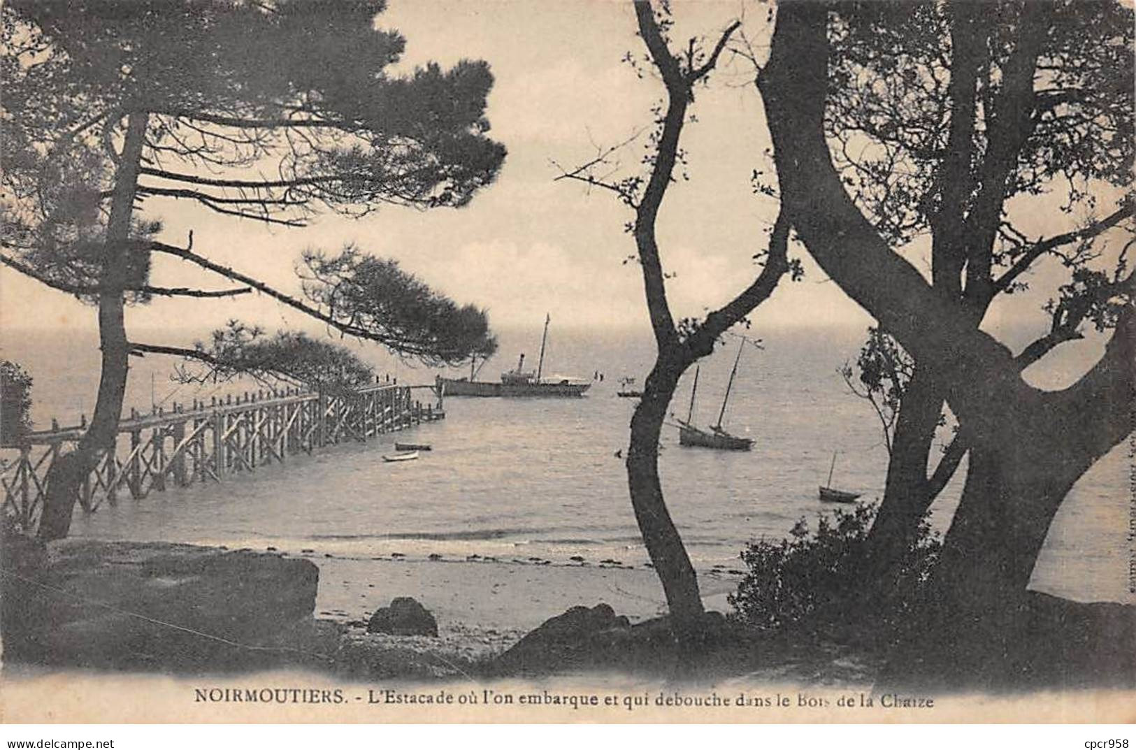 85 - NOIRMOUTIERS - SAN50836 - L'Estacade Où L'on Embarque Et Qui Débouche Dans Le Bois De La Chaize - Noirmoutier