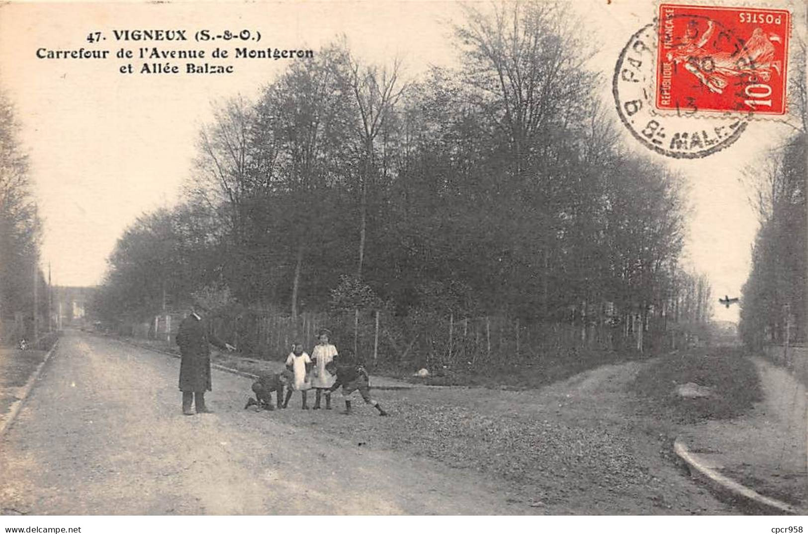 91 - VIGNEUX - SAN50895 - Carrefour De L'Avenue De Montgeron Et Allée Balzac - Vigneux Sur Seine