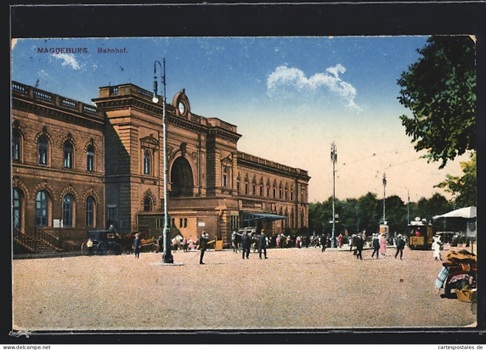 AK Magdeburg, Vor Dem Bahnhof  - Magdeburg