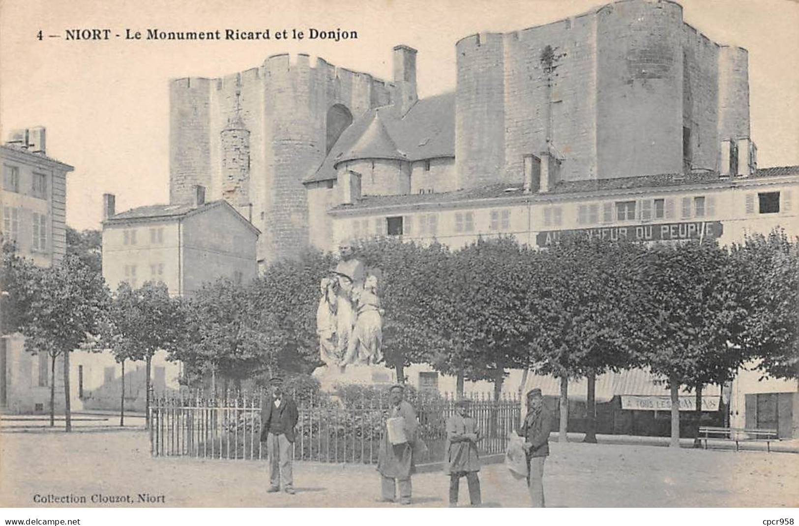 79 - NIORT - SAN53388 - Le Monument Ricard Et Le Donjon - Niort