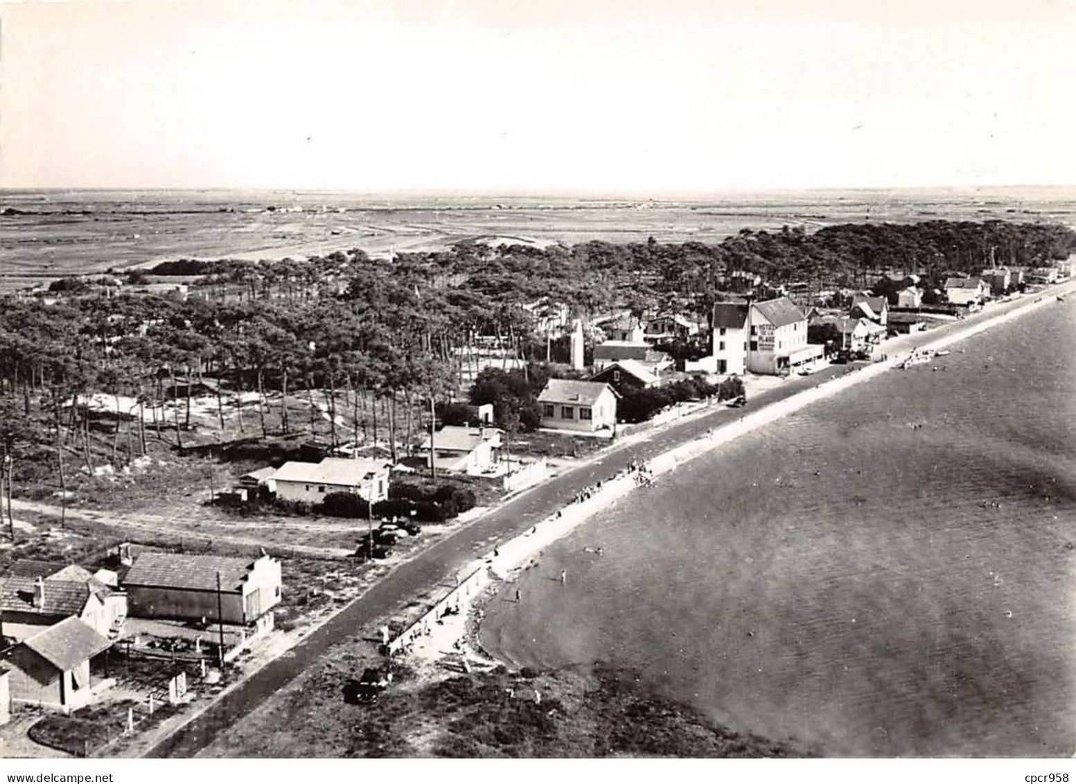 17 . N° Kri10276  . Marennes   . La Plage .n°9  . Edition Lapie . Cpsm 10X15 Cm . - Marennes