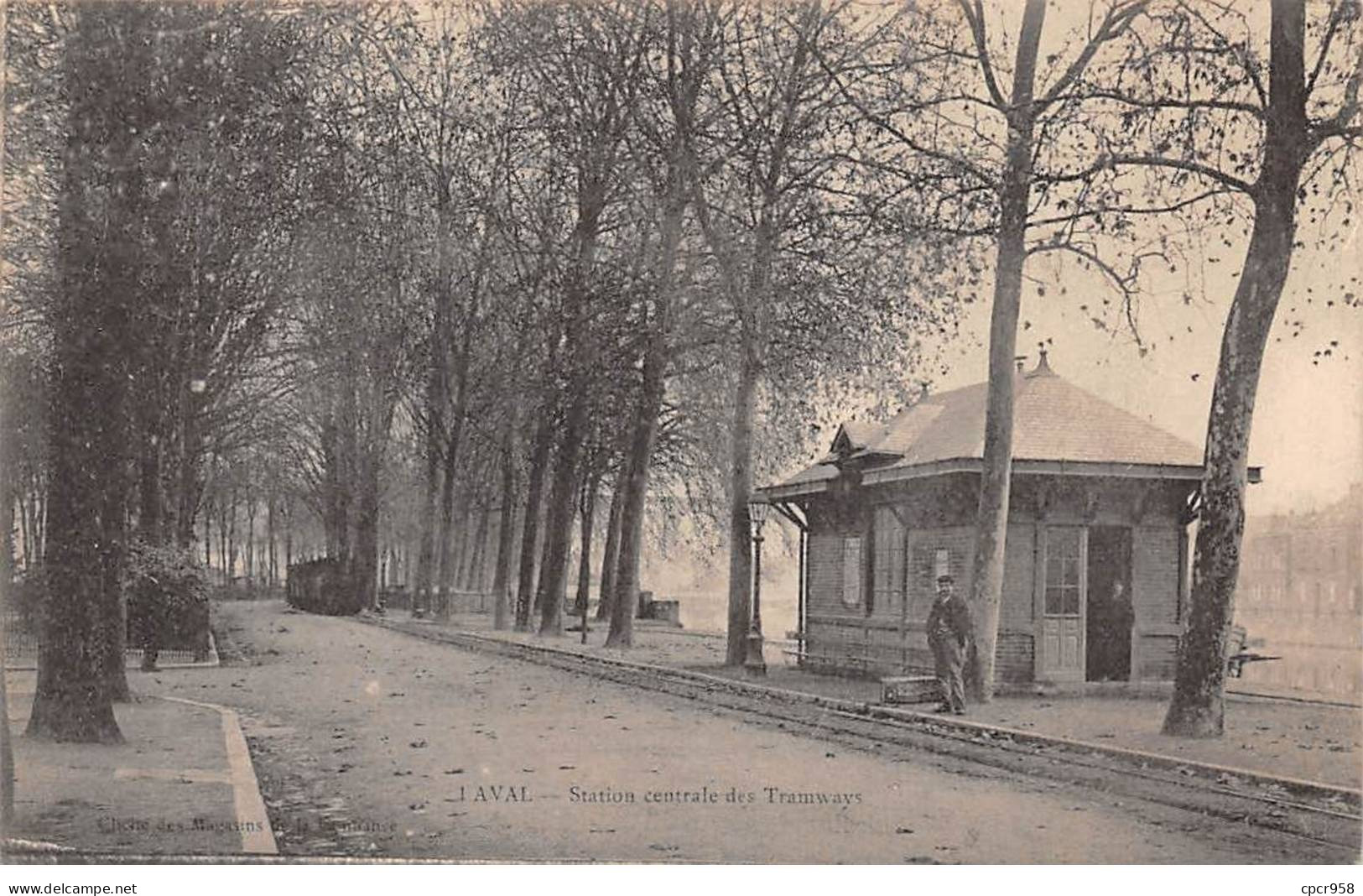 53 - LAVAL - SAN55173 - Station Centrale Des Tramways - Laval