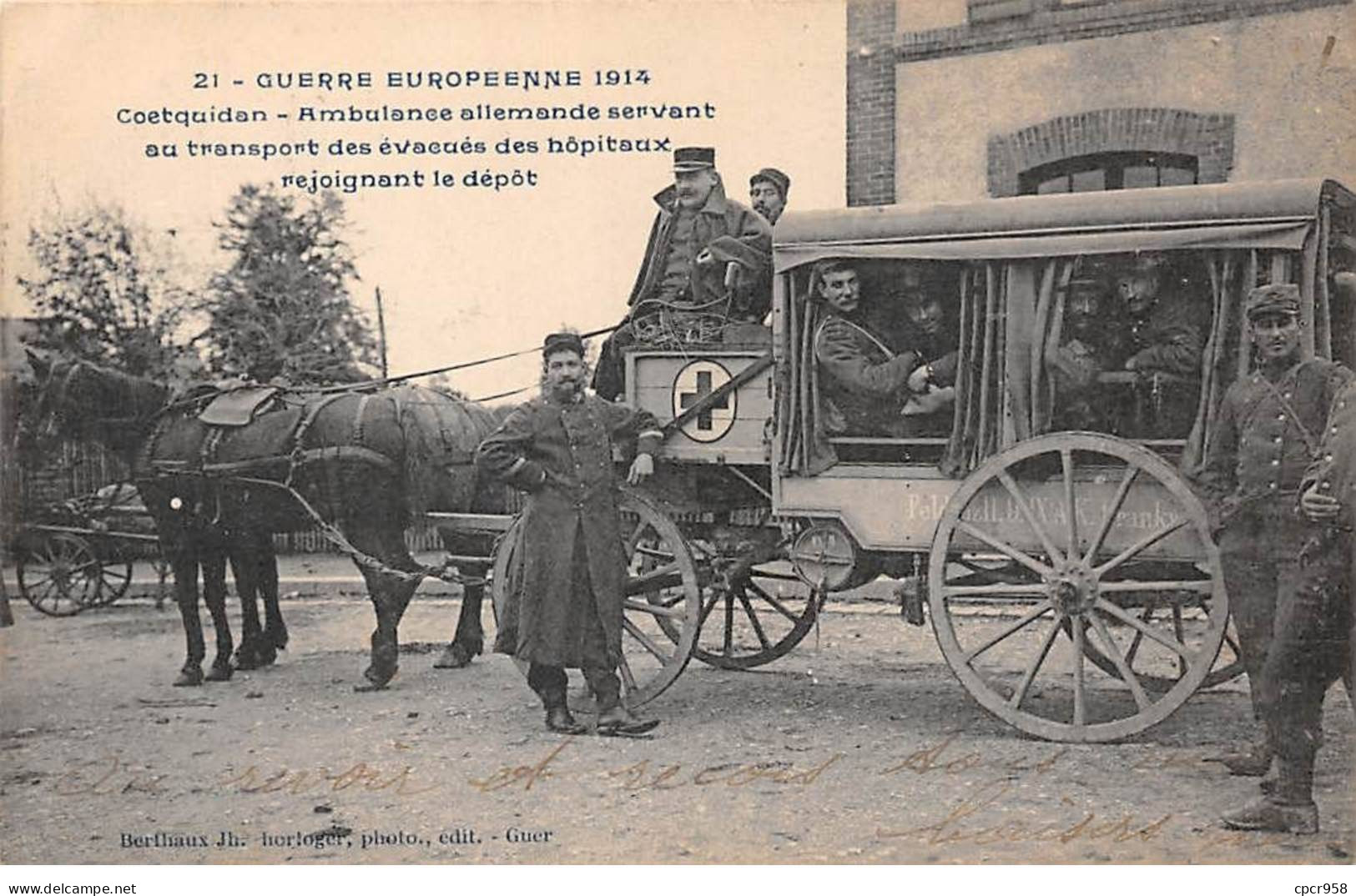 56 - COETQUIDAN - SAN57088 - Guerre Européenne 1914 - Ambulance Allemande Servant Au Transport.. Croix Rouge - Guer Cötquidan