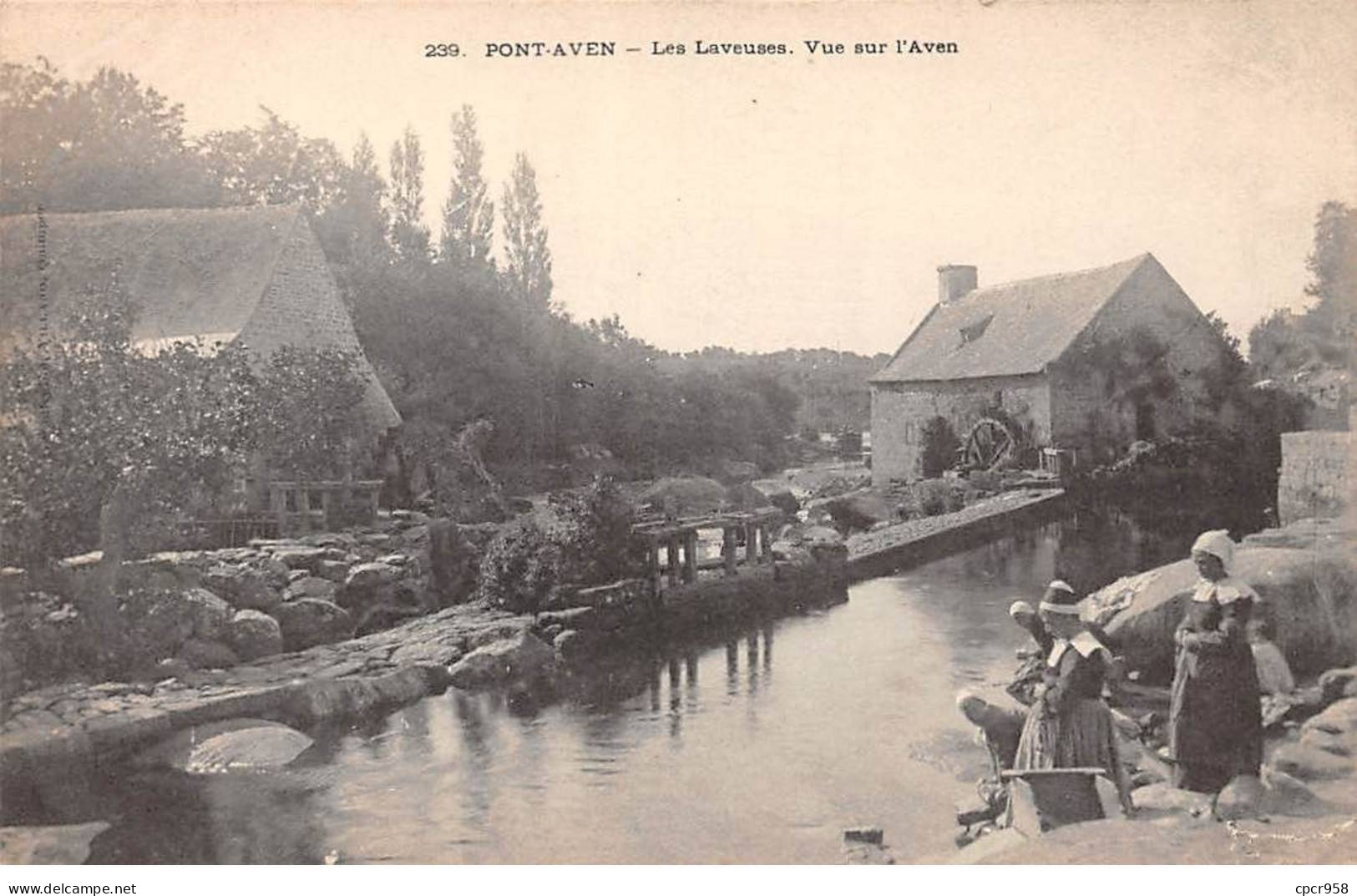 29 - PONT AVEN - SAN52613 - Les Laveuses - Vue Sur L'Aven - Pont Aven