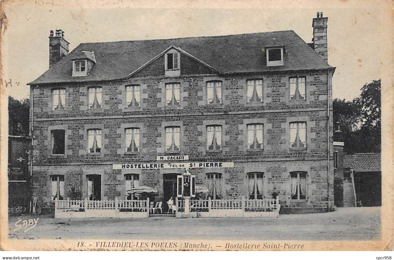 50 - VILLEDIEU - SAN52841 - Hostellerie Saint Pierre - Villedieu