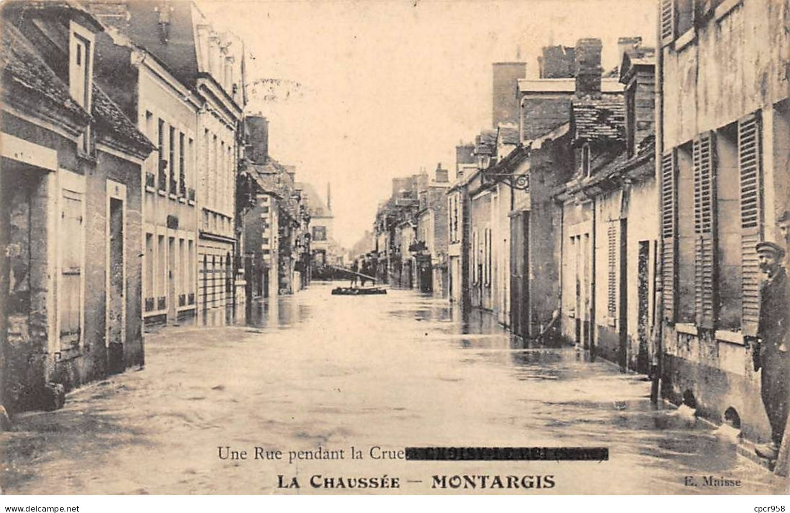 45 - MONTARGIS - SAN49030 - La Chaussée  - Une Rue Pendant La Crue - Montargis