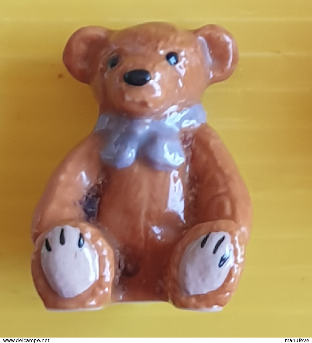 Fève - Nounours Marron écharpe Grise - Ours - Ourson - Animaux