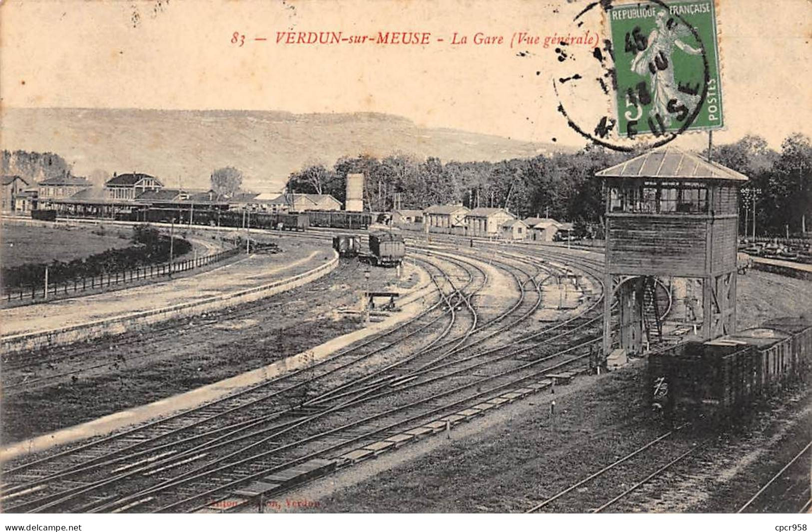 55 - VERDUN - SAN49096 - La Gare (Vue Générale) - Train - Verdun