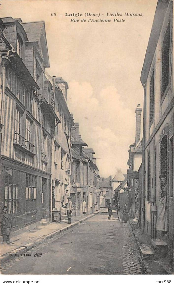 61 - LAIGLE - SAN49179 - Vieilles Maisons - Rue De L'Ancienne Poste - L'Aigle