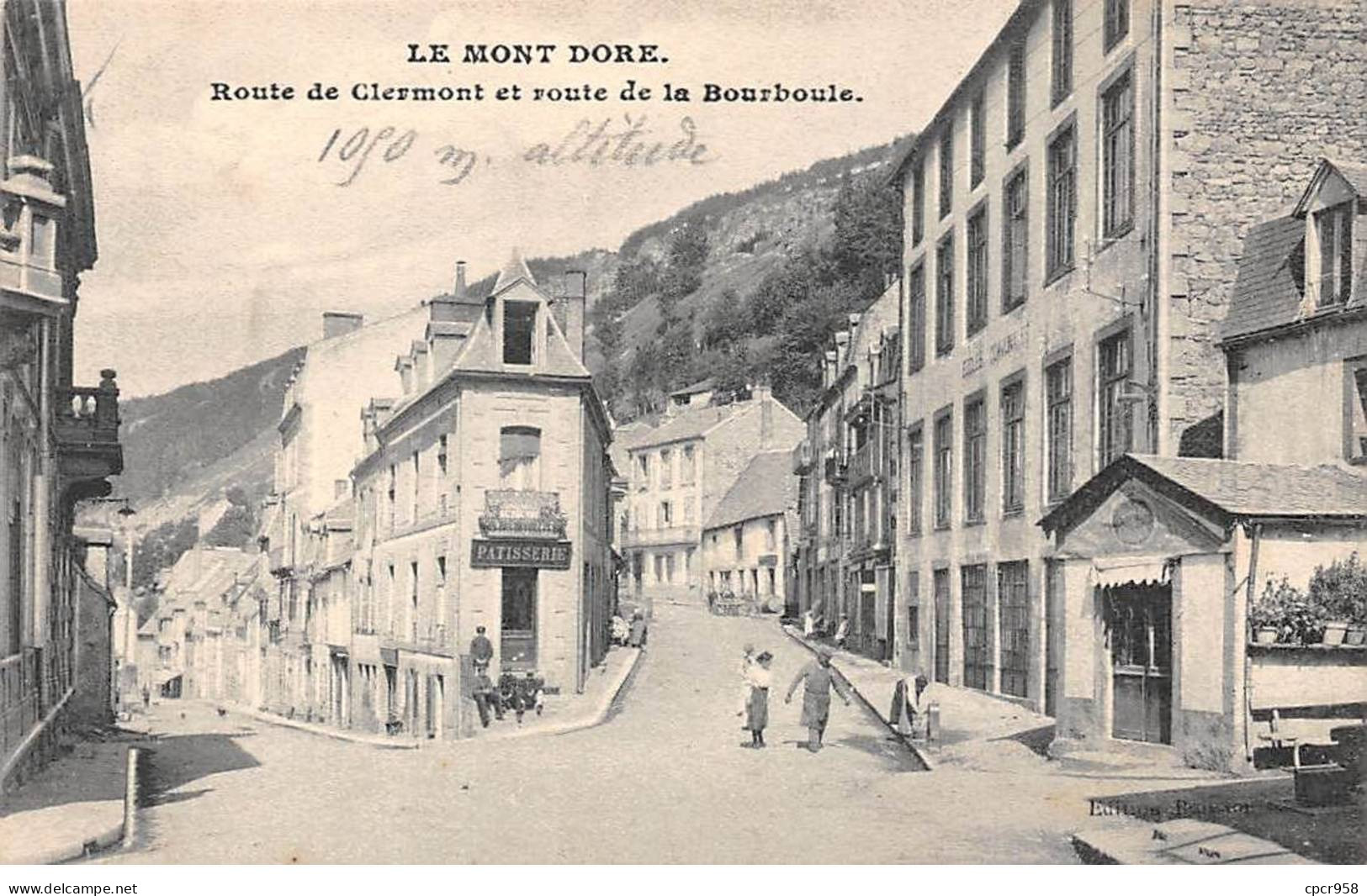 63 - LE MONT DORE - SAN49229 - Route De Clermont Et Route De La Bourboule - Le Mont Dore