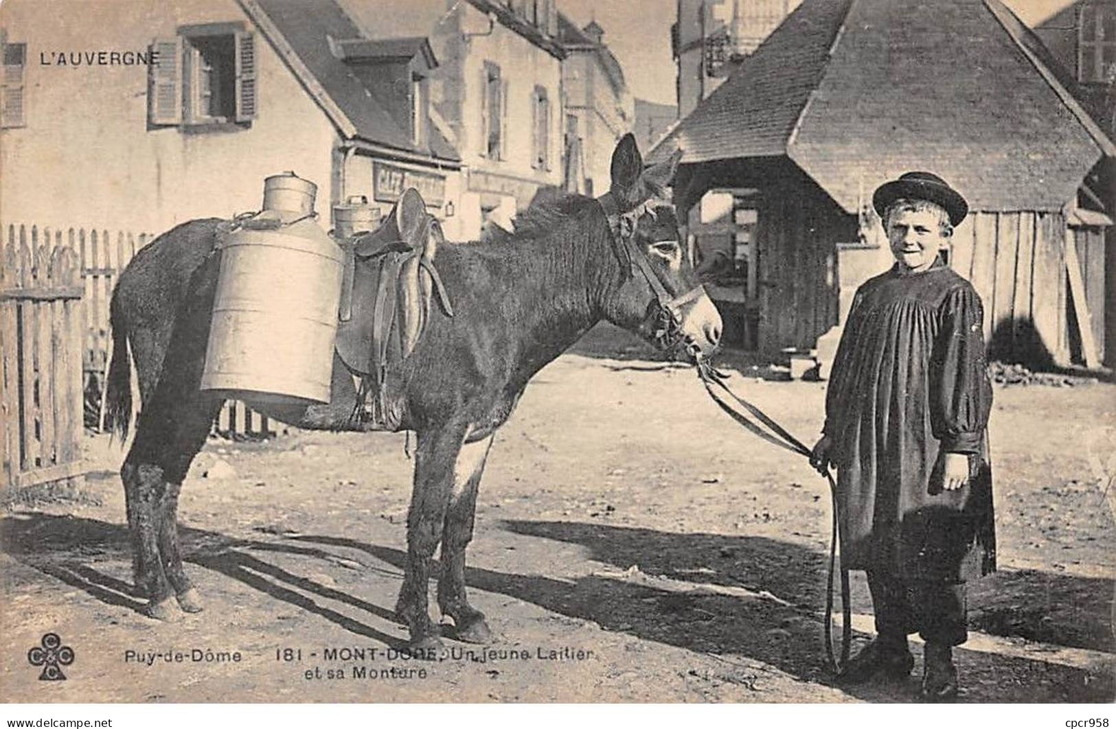 63 - LE MONT DORE - SAN49228 - Un Jeune Laitier Et Sa Monture - Métier - Le Mont Dore