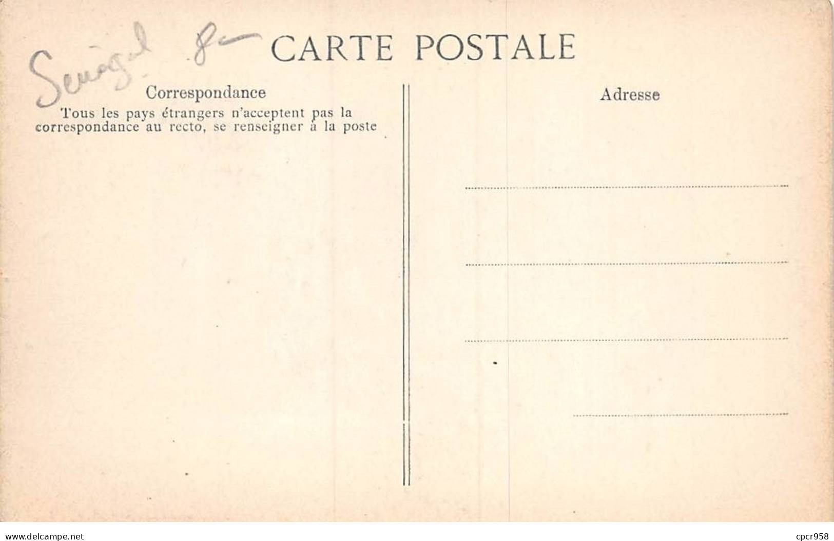 SENEGAL - SAN56433 - Dakar - Famille Sénégalaise - Sénégal