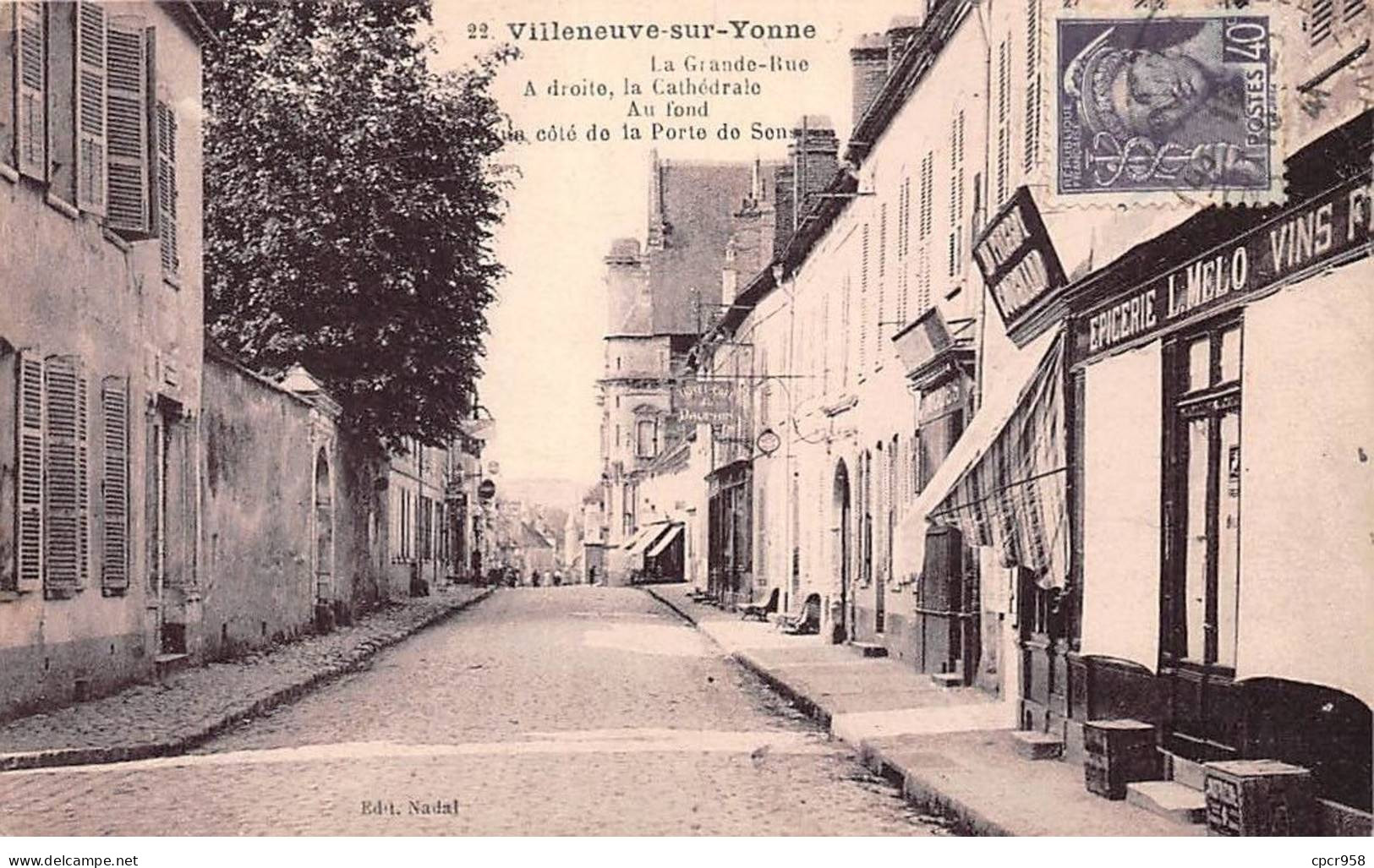 89 - VILLENEUVE SUR YONNE - SAN46980 - La Grande Rue - La Cathédrale - La Porte De Sens - Pli - Villeneuve-sur-Yonne