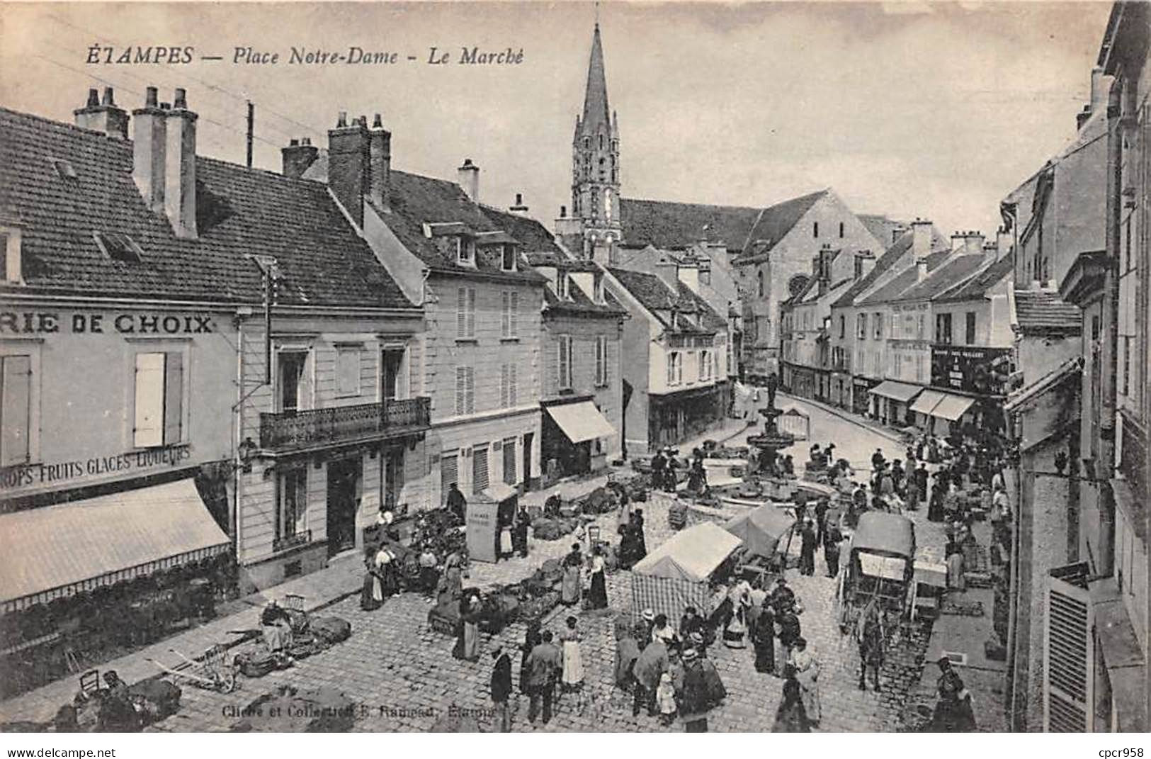 91 - ETAMPES - SAN47008 - Place Notre Dame - Le Marché - Etampes