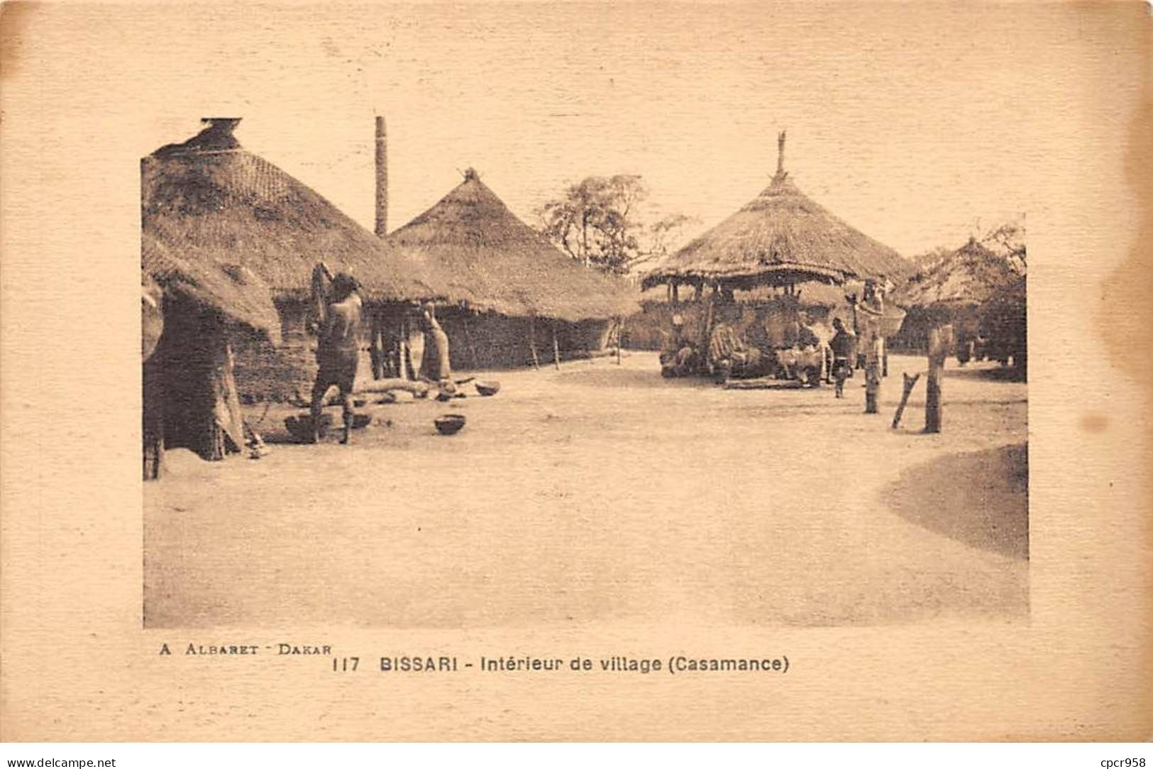 SENEGAL - SAN50059 - Bissari - Intérieur De Village (Casamance) - Senegal