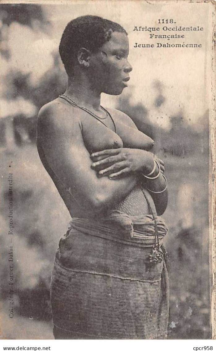 DAHOMEY - SAN50120 - Dahomey - Jeune Dahoméenne - Dahomey
