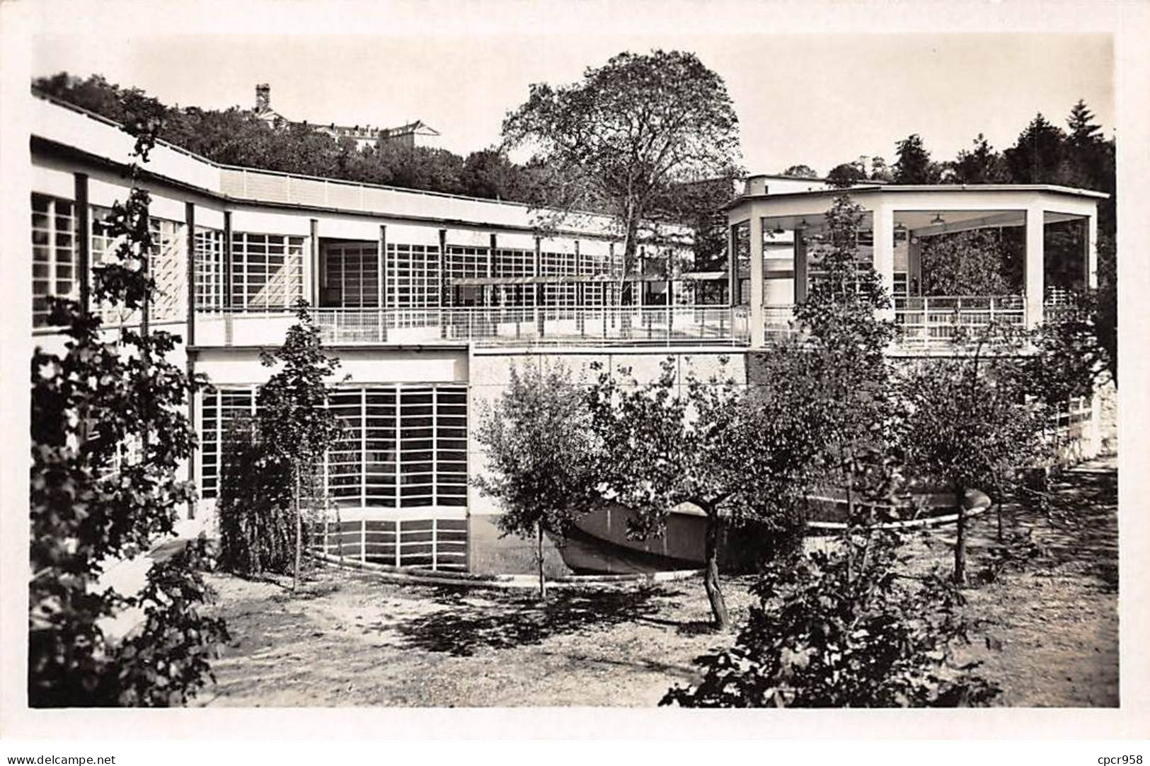 92 - SURESNES - SAN54864 - Ecole De Plein Air Permanente - La Douche Et Les Barbottoirs - Suresnes